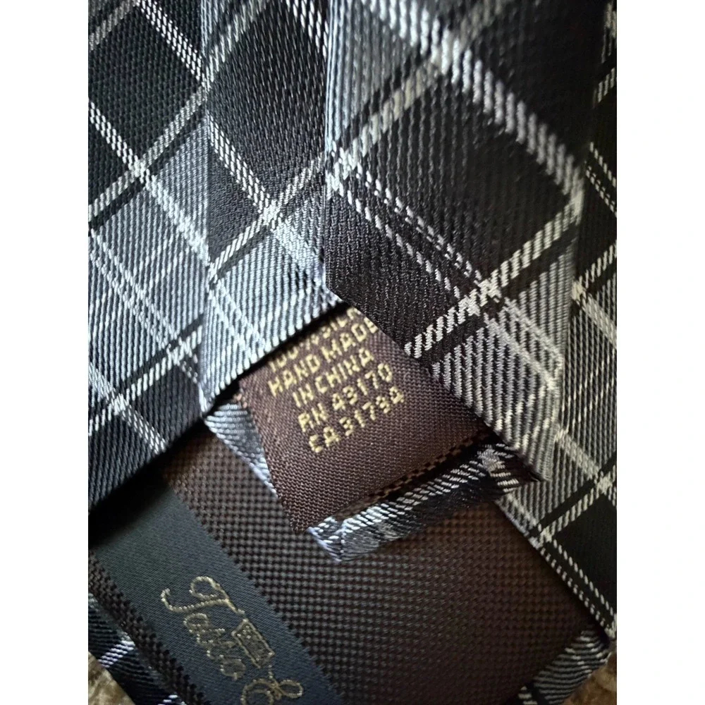 New Tasso Elba Neckwear Tie Multi Color Black Gray Plaid 100% Silk NWT JBHS